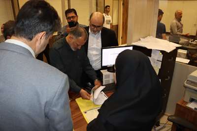 بازدید بازرس کل استان گیلان از بیمارستان و شهرداری بندر انزلی/انتقاد آقایی از عدم رفع مشکلات بیمارستان انزلی